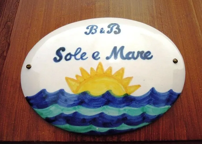 לינה וארוחת בוקר Sole E Mare סלרנו